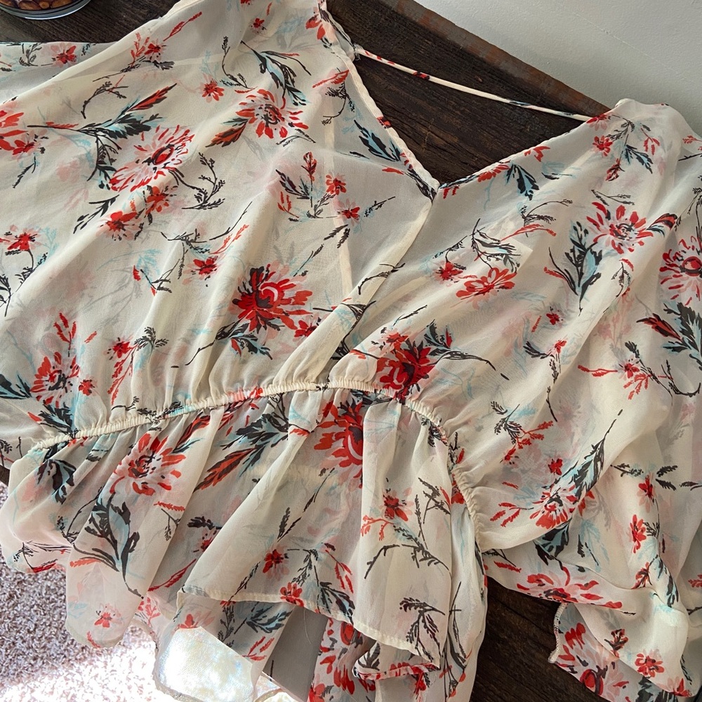 Flowy flower blouse